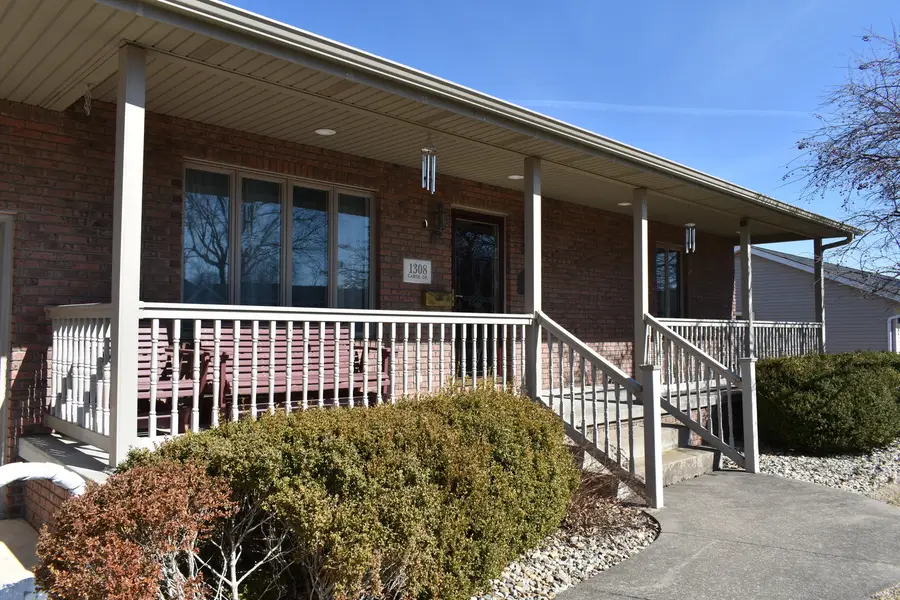 1308 W Carol Drive, Roanoke, IL 61561 - #3