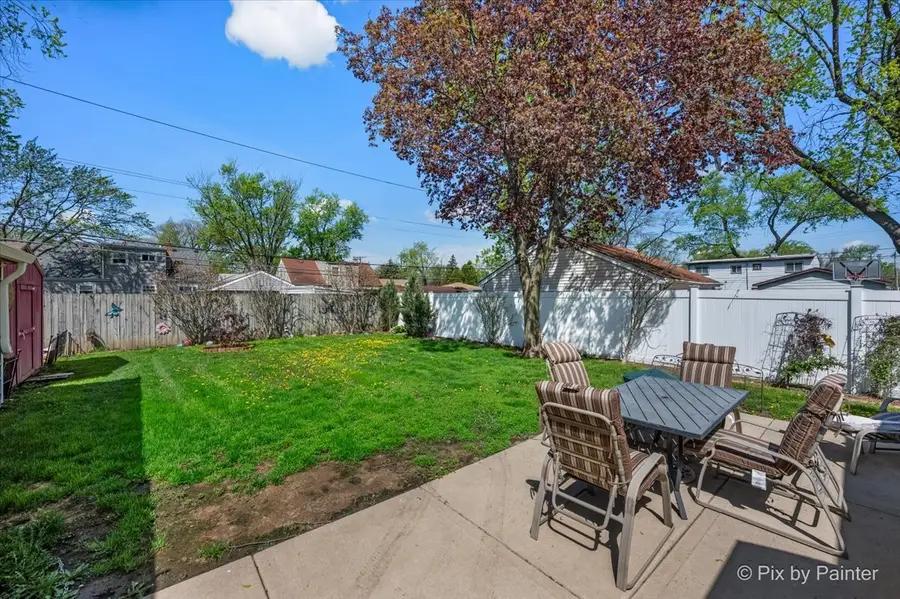 916 N Roberta Avenue, Melrose Park, IL 60164 - #2