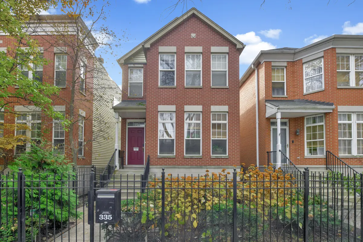 335 W Evergreen Avenue, Chicago, IL 60610 - #1