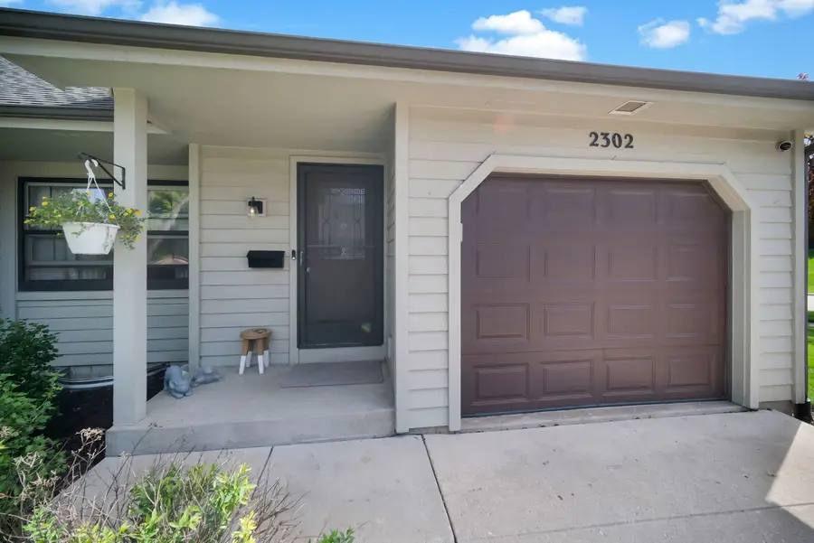 2302 Robin Lane, Elgin, IL 60123 - #3