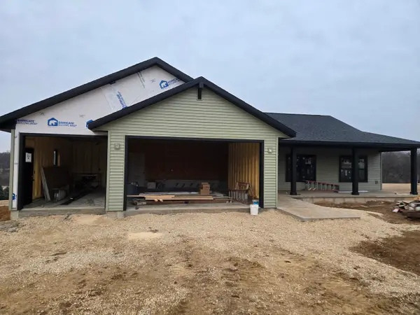 21-51 Marina Court, Lake Carroll, IL 61046