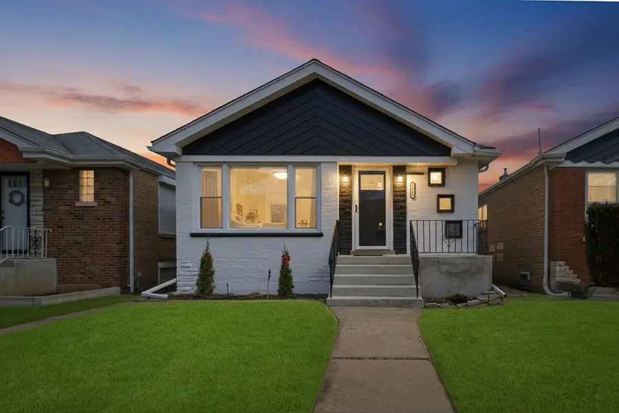 10537 S Rhodes Avenue, Chicago, IL 60628 - #2