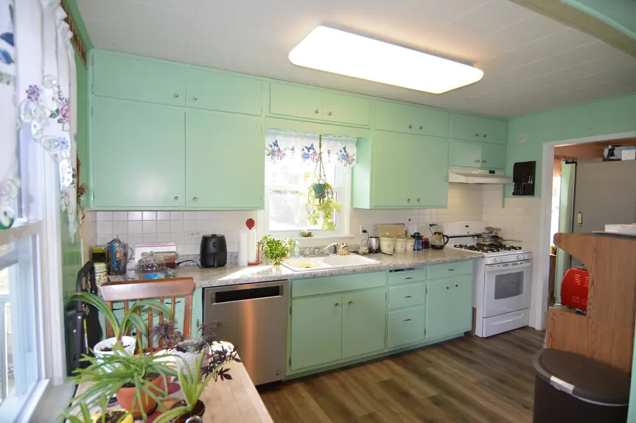 104 N Pleasant Road, Lake Zurich, IL 60047 - #2