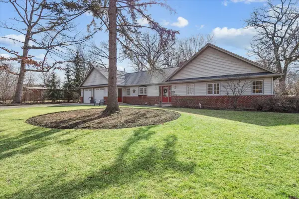 50 W Blodgett Avenue, Lake Bluff, IL 60044