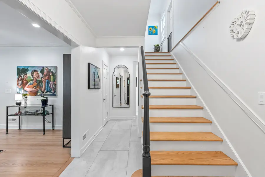 9526 Lawndale Avenue, Evanston, IL 60203 - #2