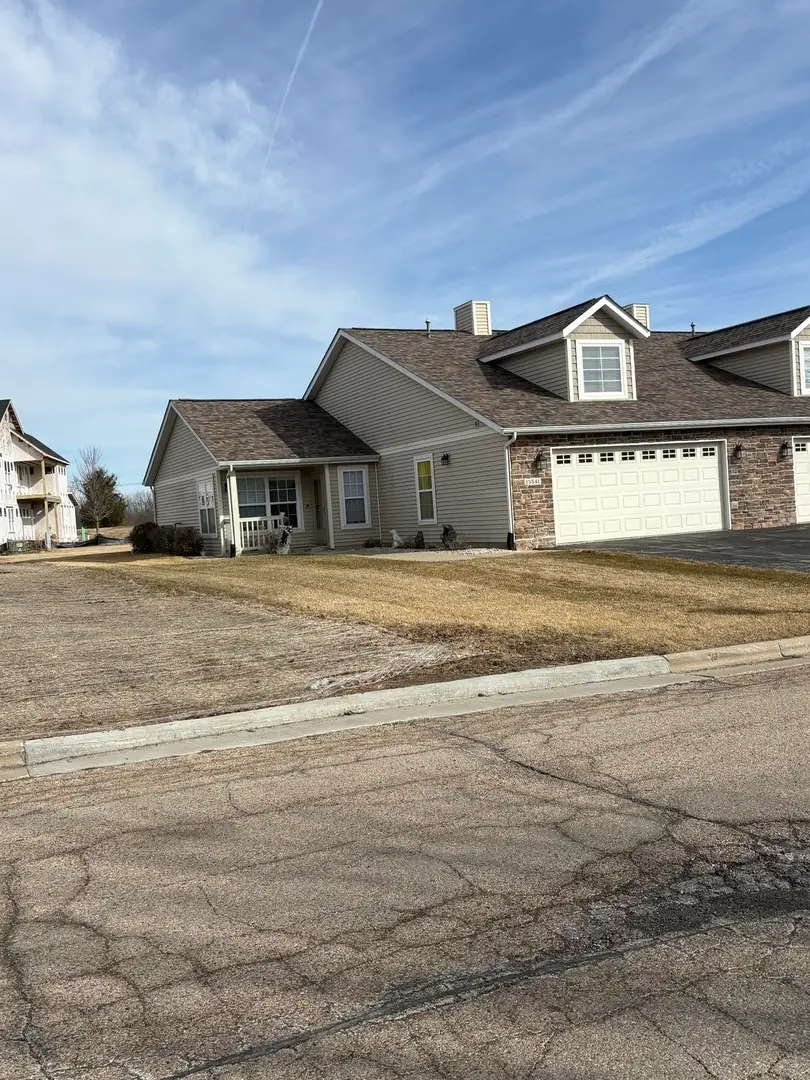 15541 Finley Way, South Beloit, IL 61080 - #1