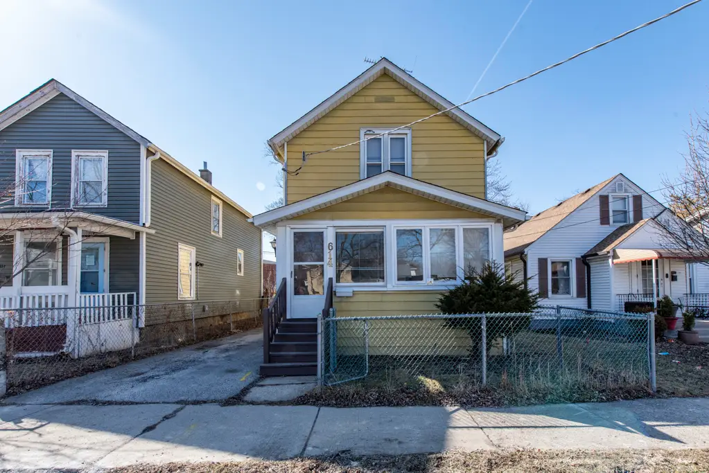 614 Walnut Street, Waukegan, IL 60085 - #1