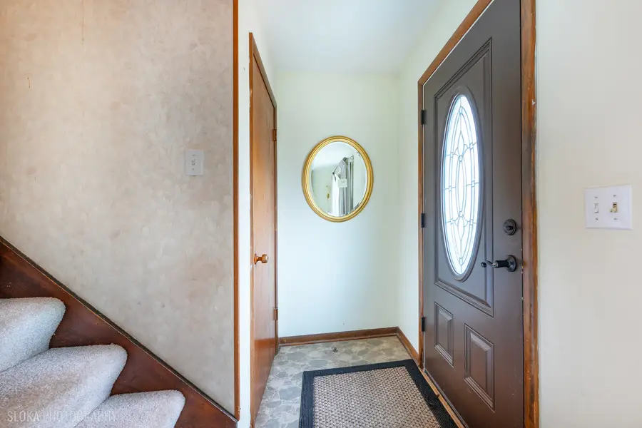 508 Crest Drive, Cary, IL 60013 - #2