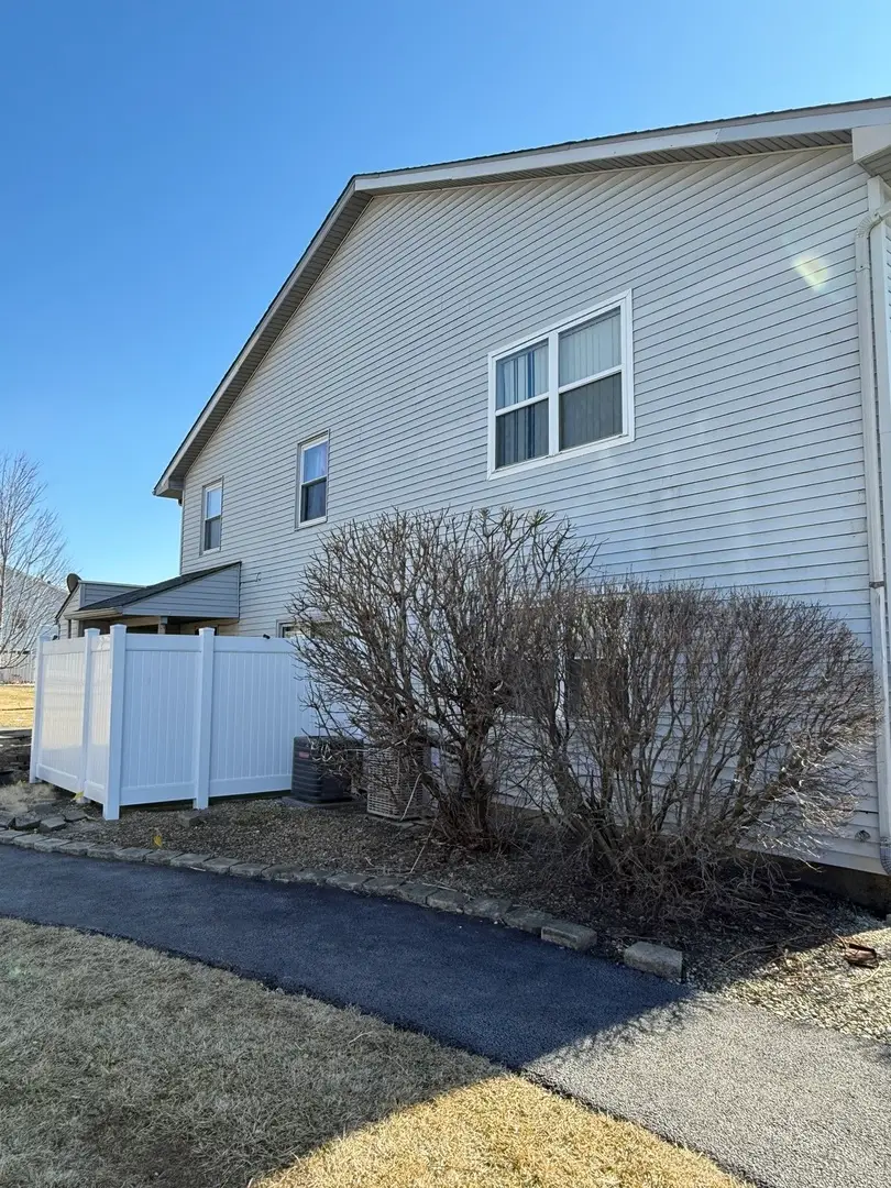 2334 Carnation Drive #320B, Crest Hill, IL 60403 - #1