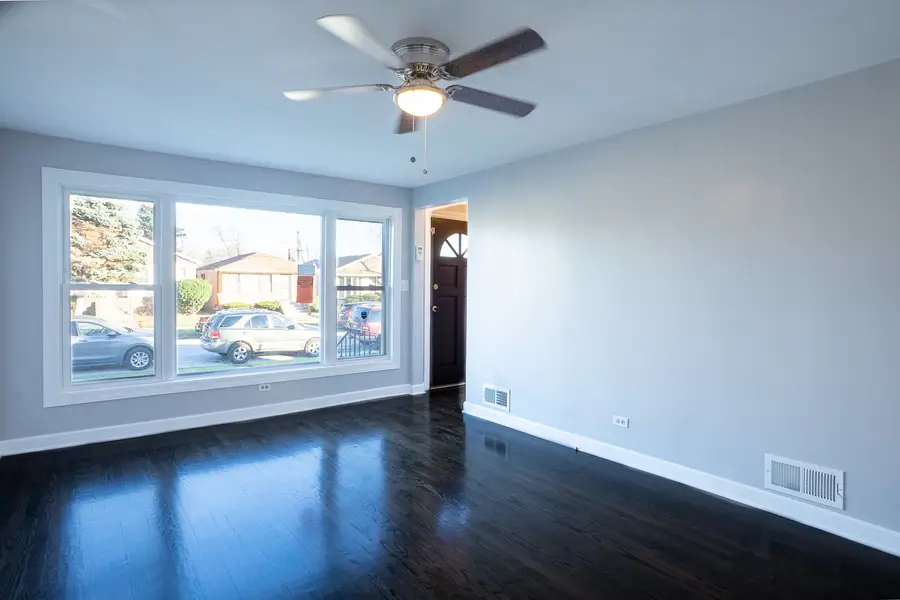 12618 S Justine Street, Calumet Park, IL 60827 - #2