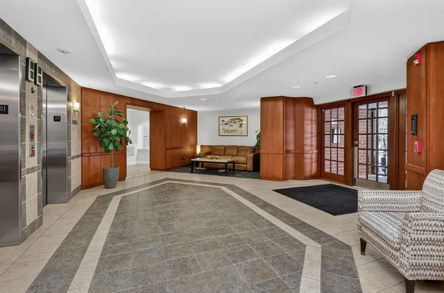 865 E 22nd Street #B412, Lombard, IL 60148 - #3