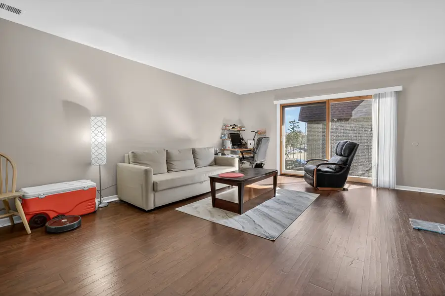 9619 Bianco Terrace #D, Des Plaines, IL 60016 - #3