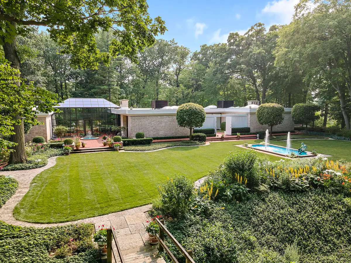 240 Shore Acres Circle, Lake Bluff, IL 60044 - #1