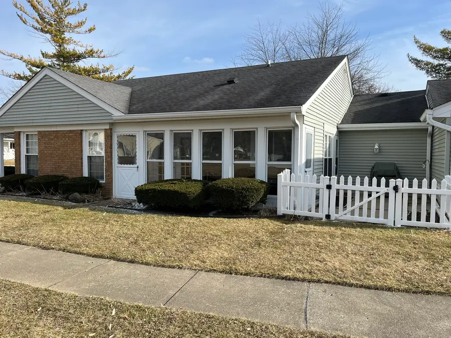 7202 Oxford Circle #237, Fox Lake, IL 60020 - #2