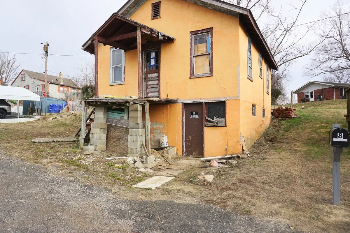 6 Knapp Court, Chester, IL 62233 - #1