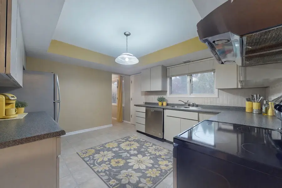 303 Burkwood Court W, Urbana, IL 61801 - #3