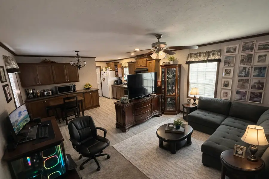 8766 Pelican Drive, Hodgkins, IL 60525 - #3