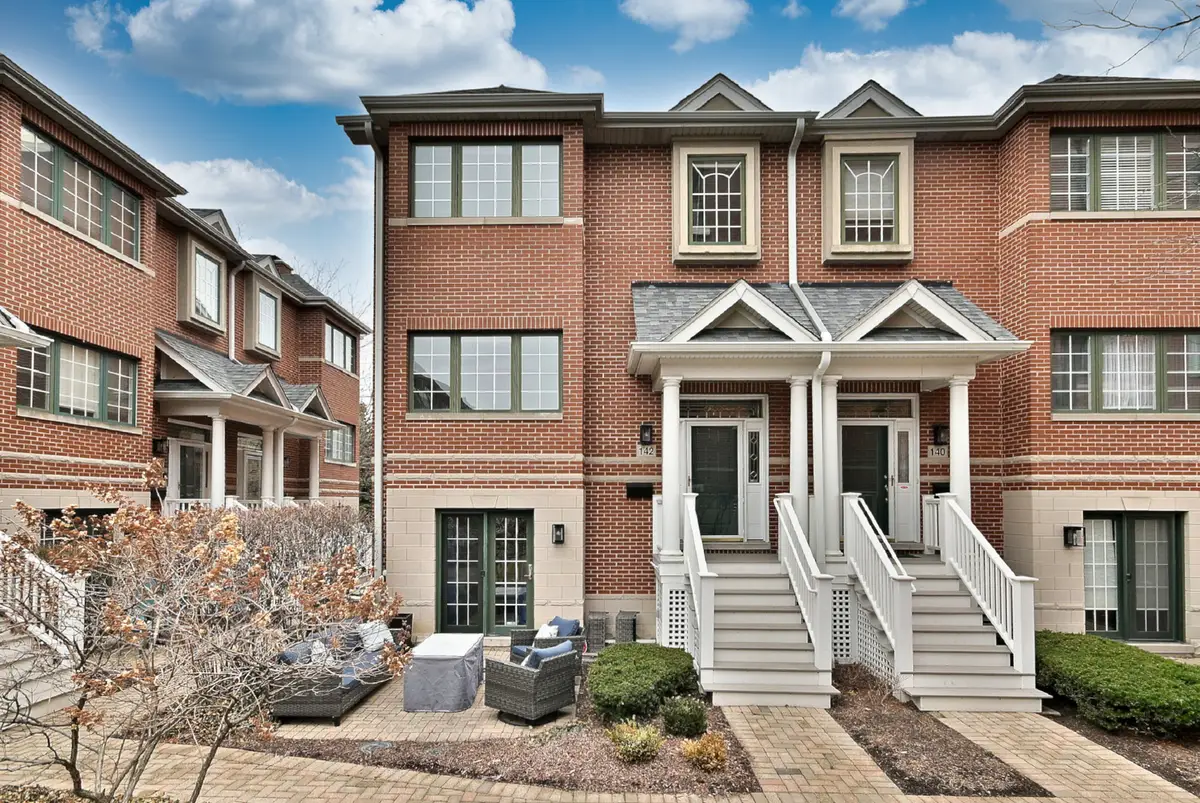 142 W 3rd Street #142, Elmhurst, IL 60126 - #1