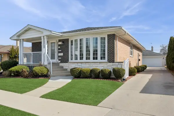 8455 N Chester Avenue, Niles, IL 60714