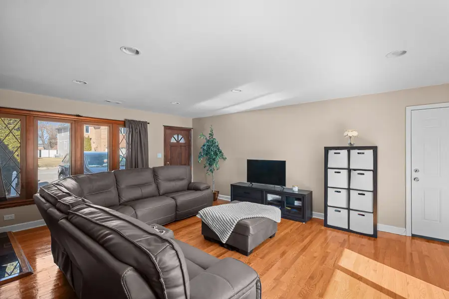 10715 Diversey Avenue, Melrose Park, IL 60164 - #3