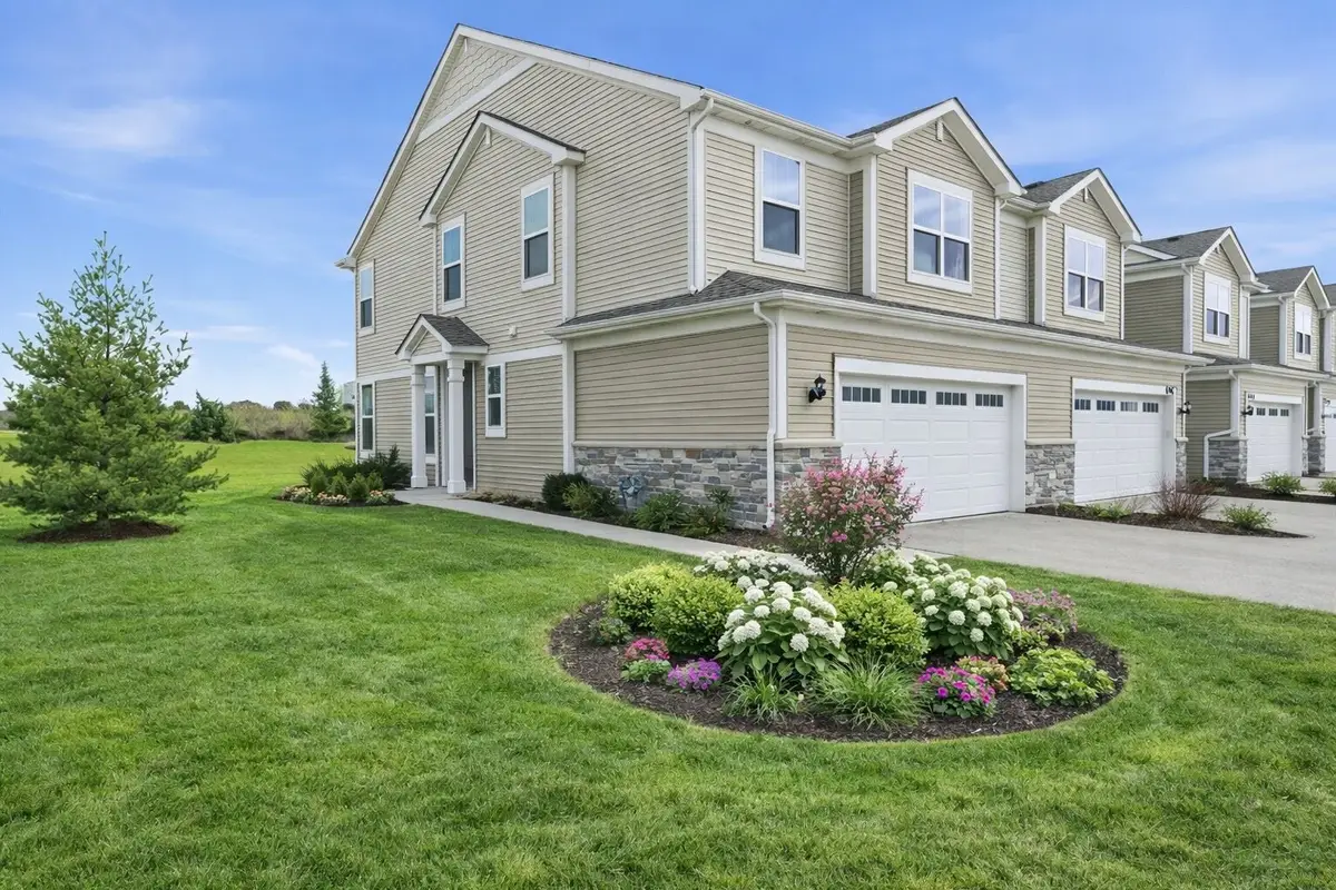 1040 Moraine Drive, South Elgin, IL 60177 - #1