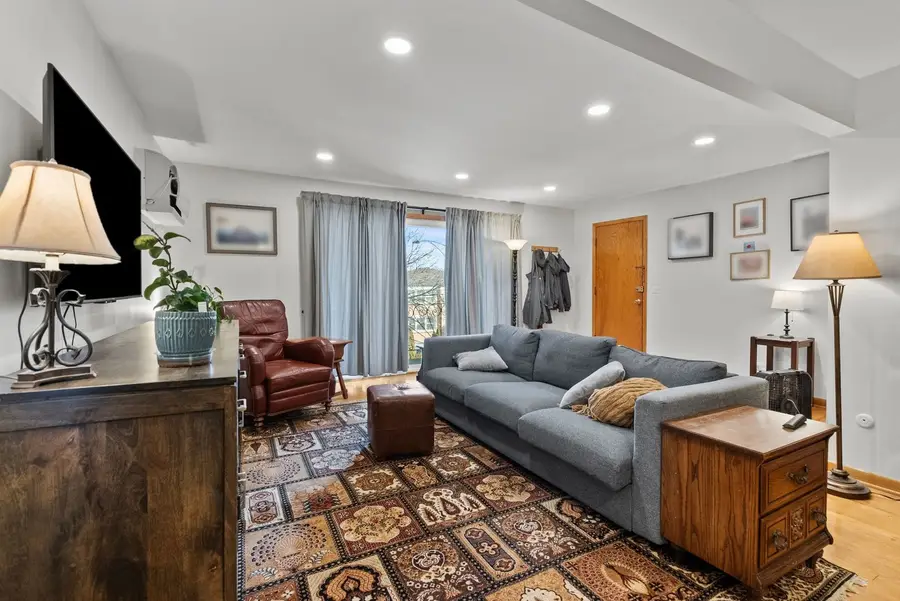 6610 N Northwest Highway, Chicago, IL 60631 - #3