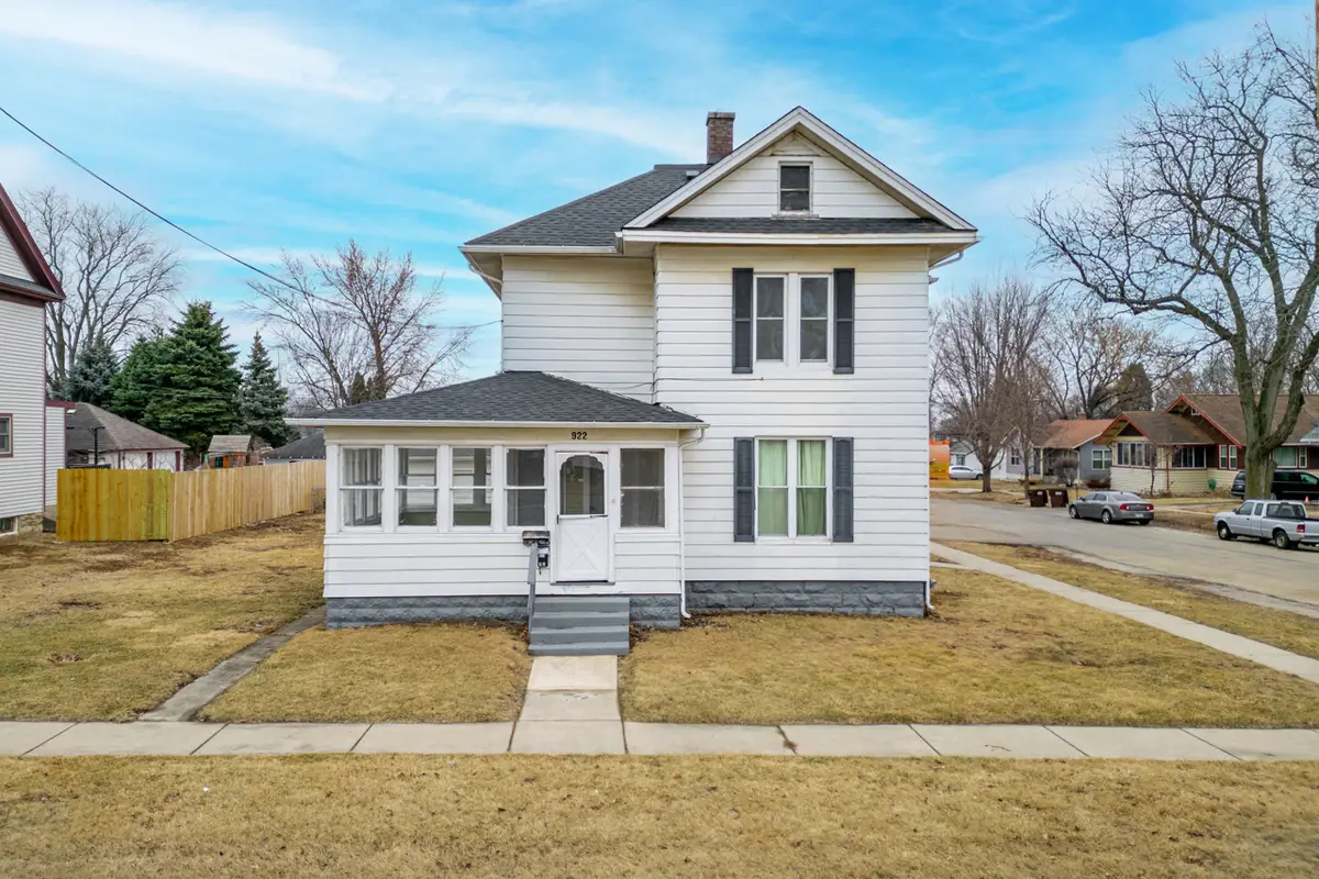 922 Lincoln Avenue, Rochelle, IL 61068 - #1