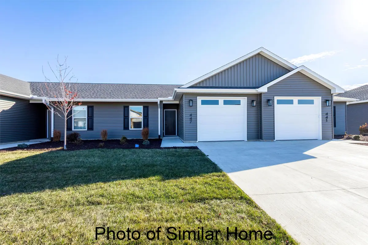 446 N 2nd Avenue, Eldridge, IA 52748 - #1