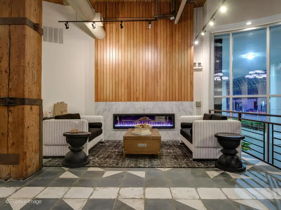 360 W Illinois Street #8F, Chicago, IL 60654 - #3