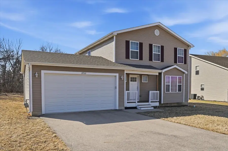 37532 N Amber Way, Lake Villa, IL 60046 - #2