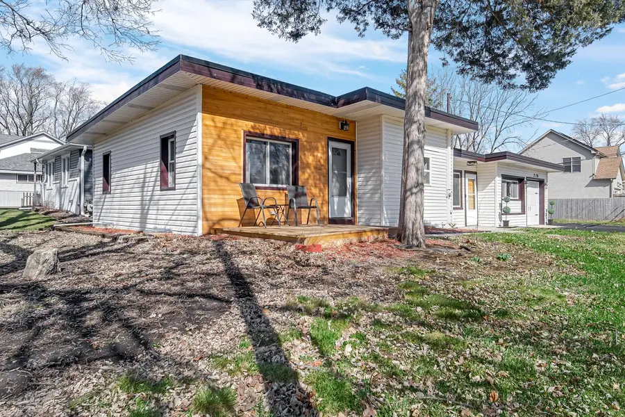 27W726 Central Avenue, Warrenville, IL 60555 - #3