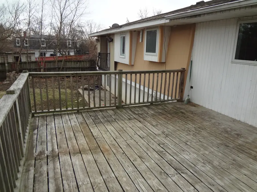 1732 Kingston Circle, Carpentersville, IL 60110 - #3