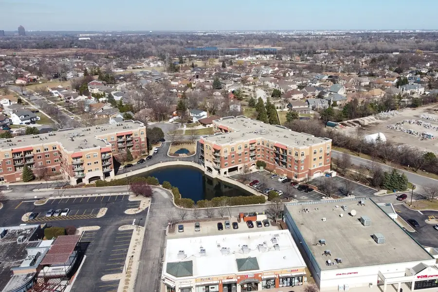 1200 N Foxdale Drive #205, Addison, IL 60101 - #2