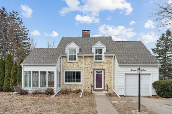 1324 Caroline Avenue, Clinton, IA 52732