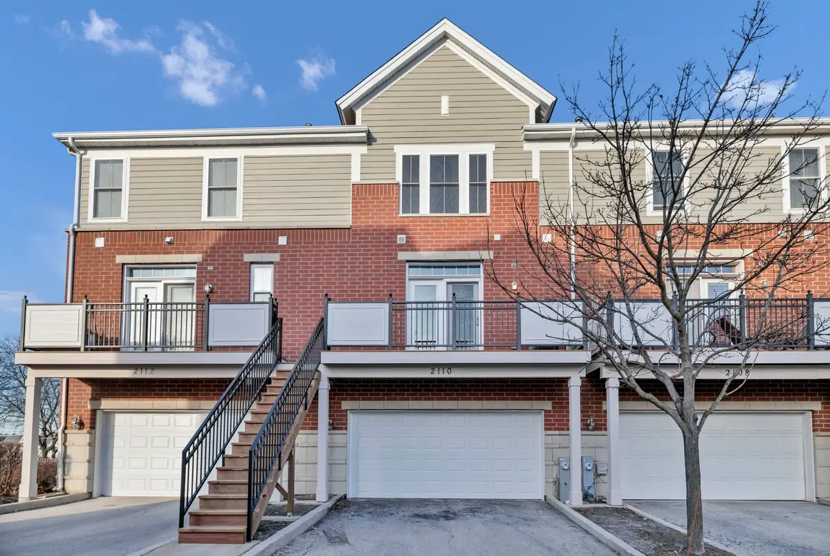 2110 S Crambourne Way, Arlington Heights, IL 60005 - #1