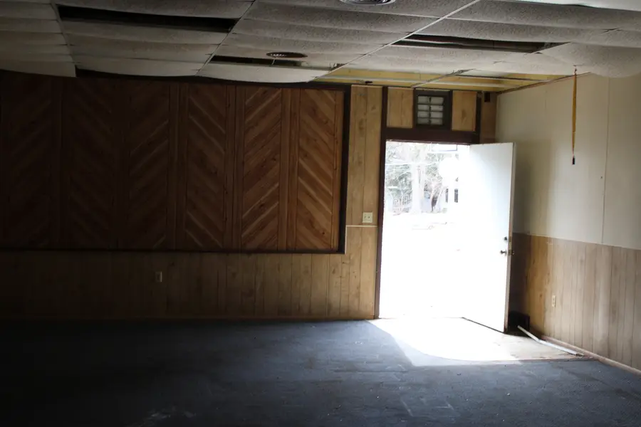 830 W 14th Street, Davenport, IA 52804 - #3