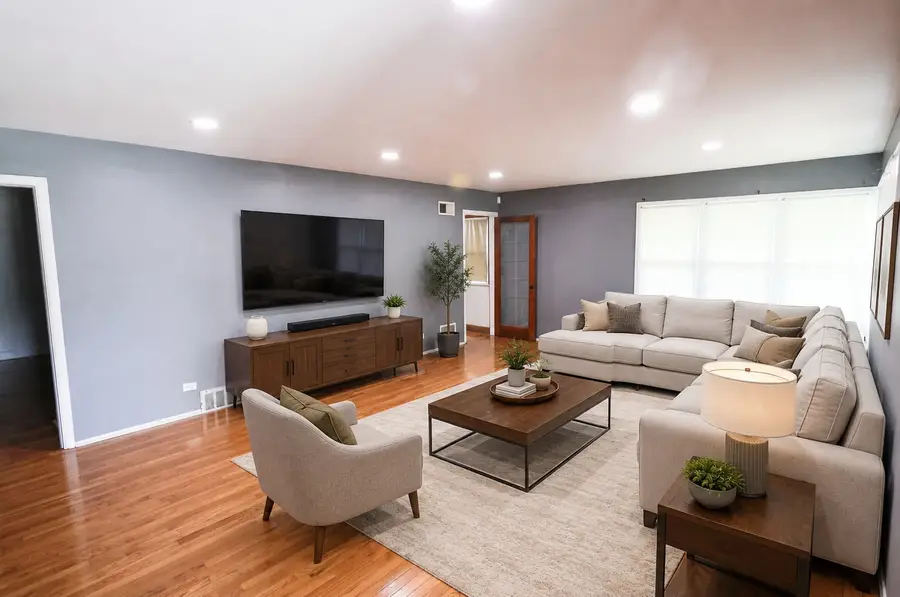 17405 Longfellow Avenue, Hazel Crest, IL 60429 - #2