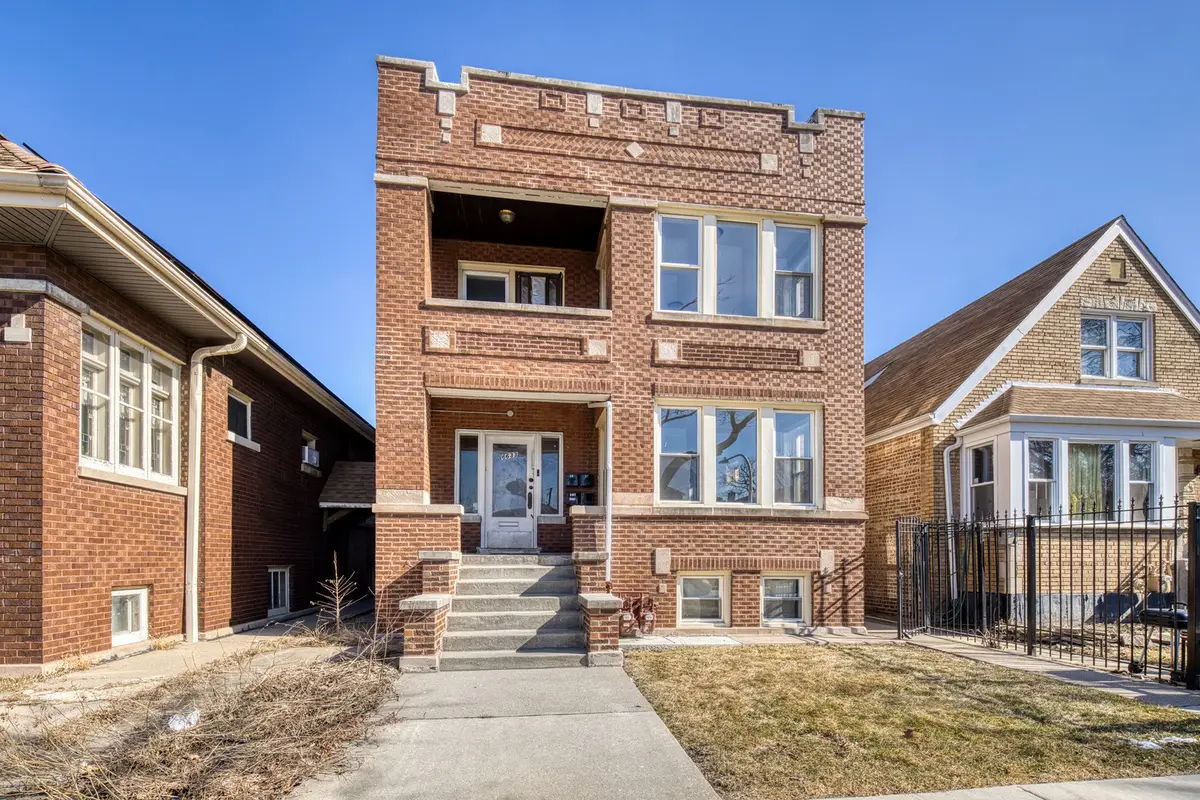 6633 S Campbell Avenue, Chicago, IL 60629 - #1