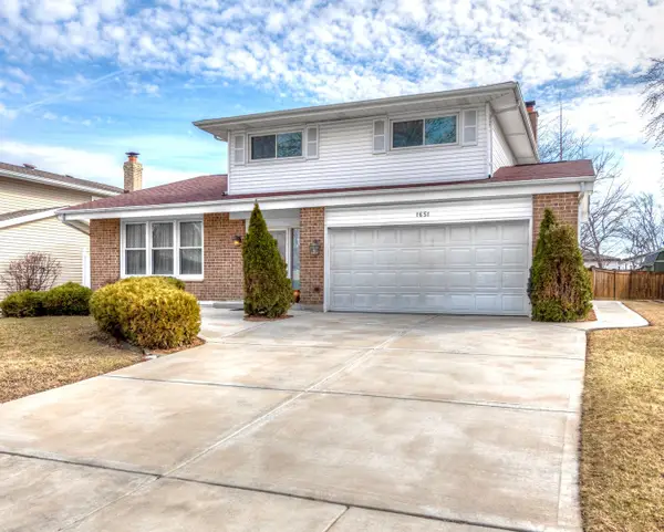 1651 W Goldengate Drive, Addison, IL 60101