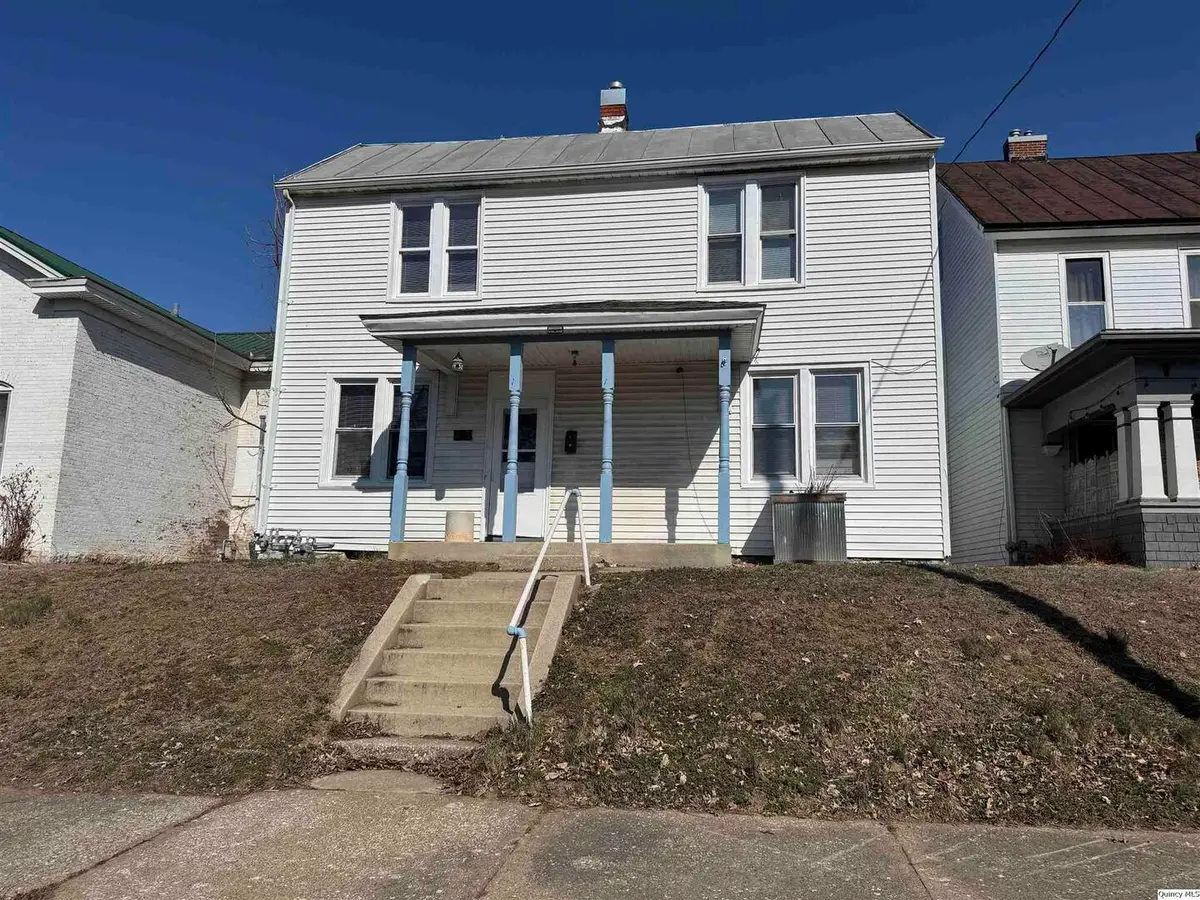 605 Adams, Quincy, IL 62301 - #1