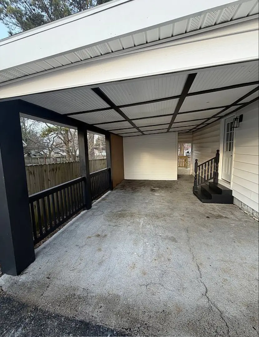 9 S Illinois Avenue, Du Quoin No 8, IL 62832 - #3