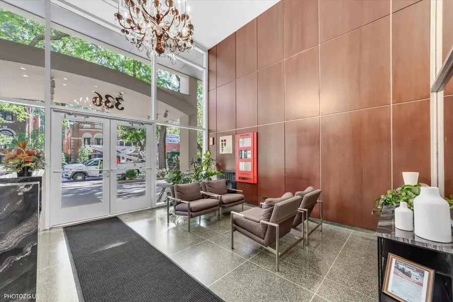 336 W Wellington Avenue #1104, Chicago, IL 60657 - #3