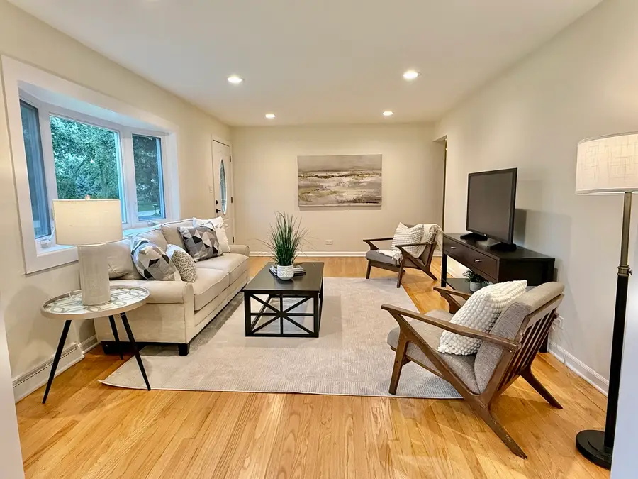 646 68th Street, Willowbrook, IL 60527 - #2