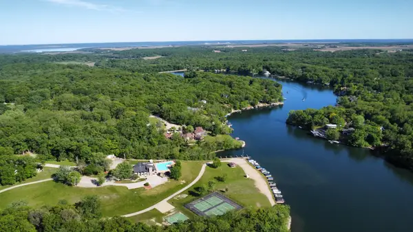 519 Lake Thunderbird Drive, Putnam, IL 61560