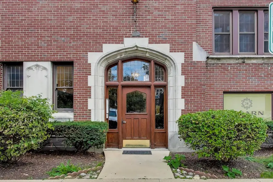 1103 Holly Court #207, Oak Park, IL 60301 - #2