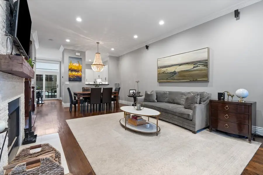 207 E 13th Street, Chicago, IL 60605 - #2