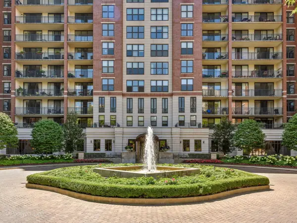 55 W Delaware Place #1101, Chicago, IL 60610