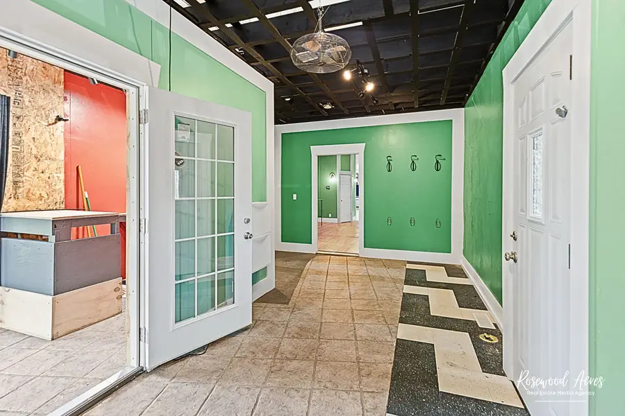 620 Tremont Street, Lincoln, IL 62656 - #2