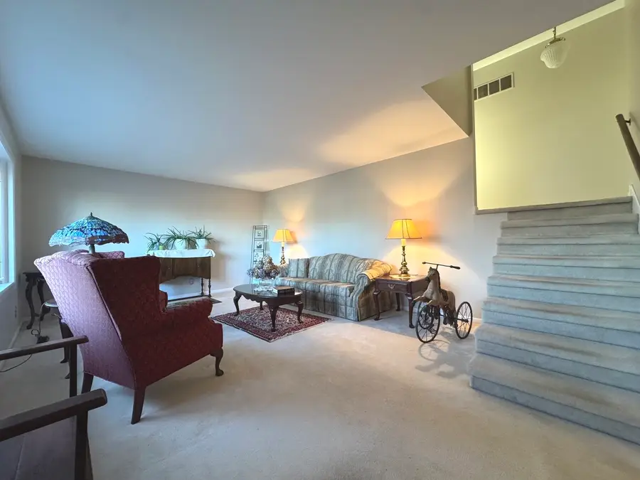 1496 W Lotus Lane, Kankakee, IL 60901 - #3