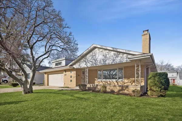 936 S Stone Avenue, La Grange, IL 60525